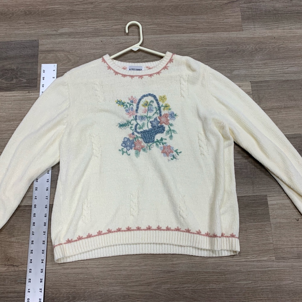 Alfred Dunner Cream Floral Basket Sweater